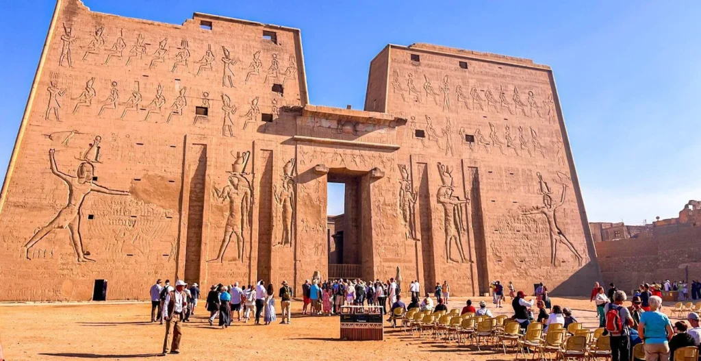 Edfu The Main Pylon Of The Temple 
