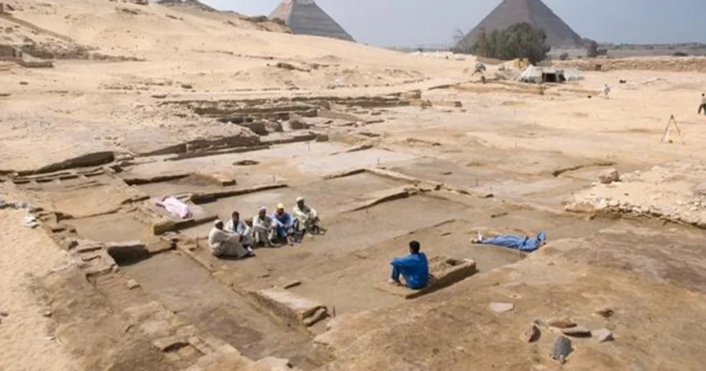 Giza Necropolis 