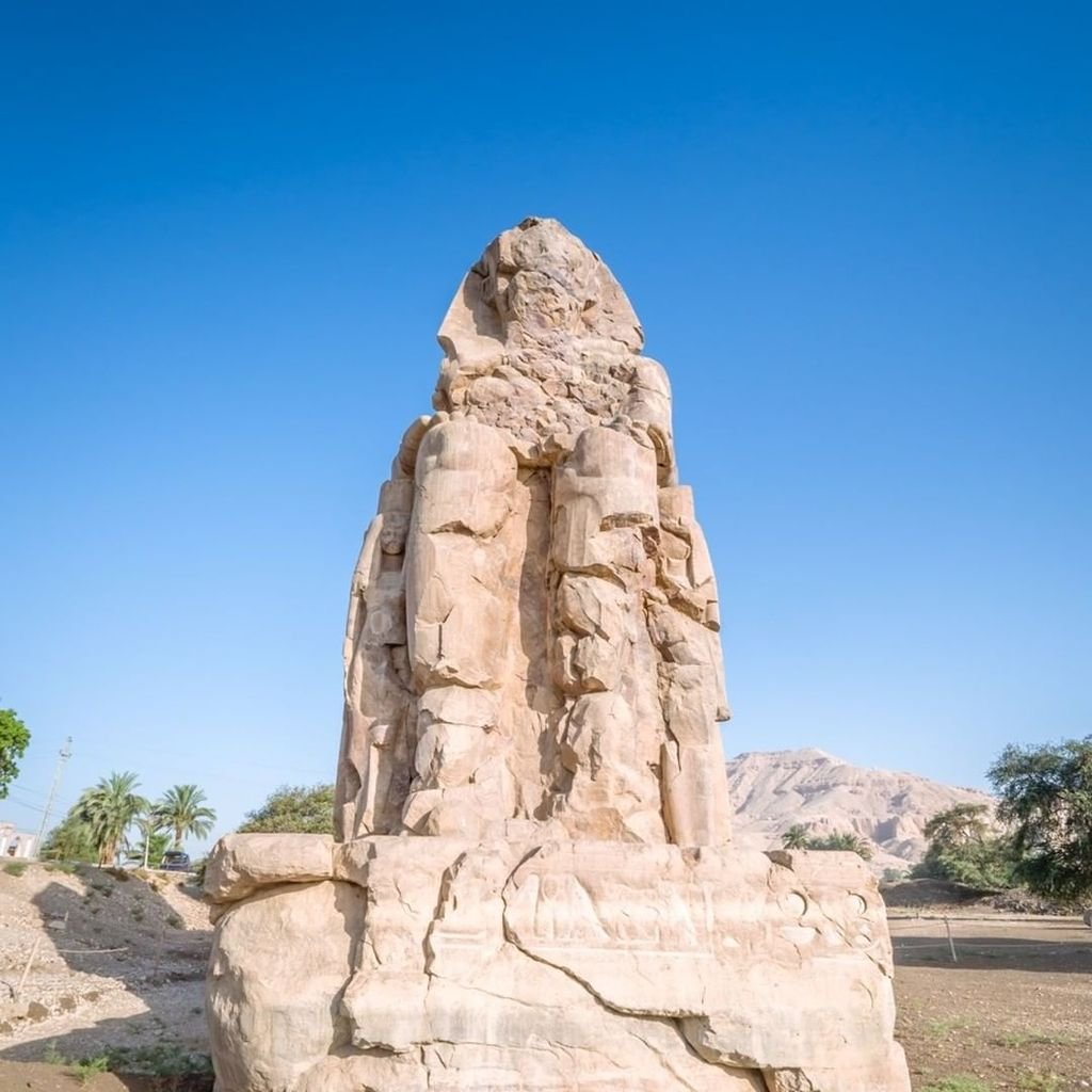 colossi of memnon 