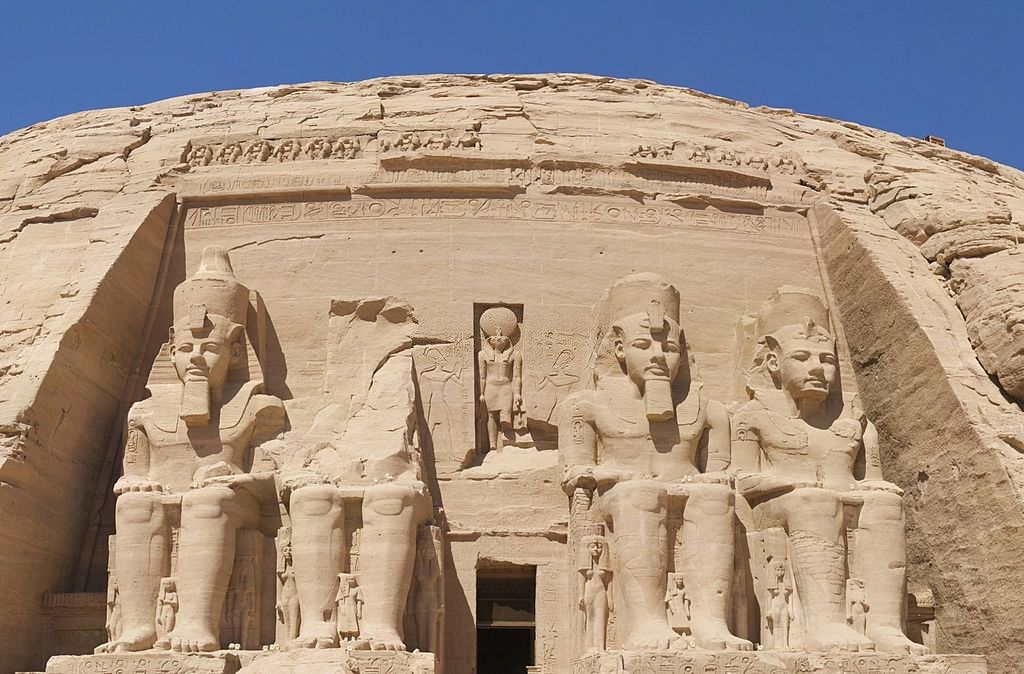 1 day tour to Abu simbel from Cairo by plane
