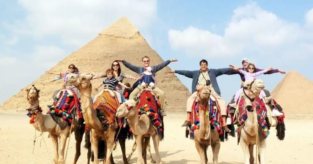 pyramids_giza_Egypt