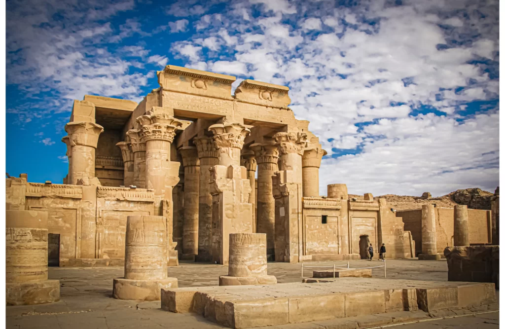kom_ombo_temple_Aswan_Egypt